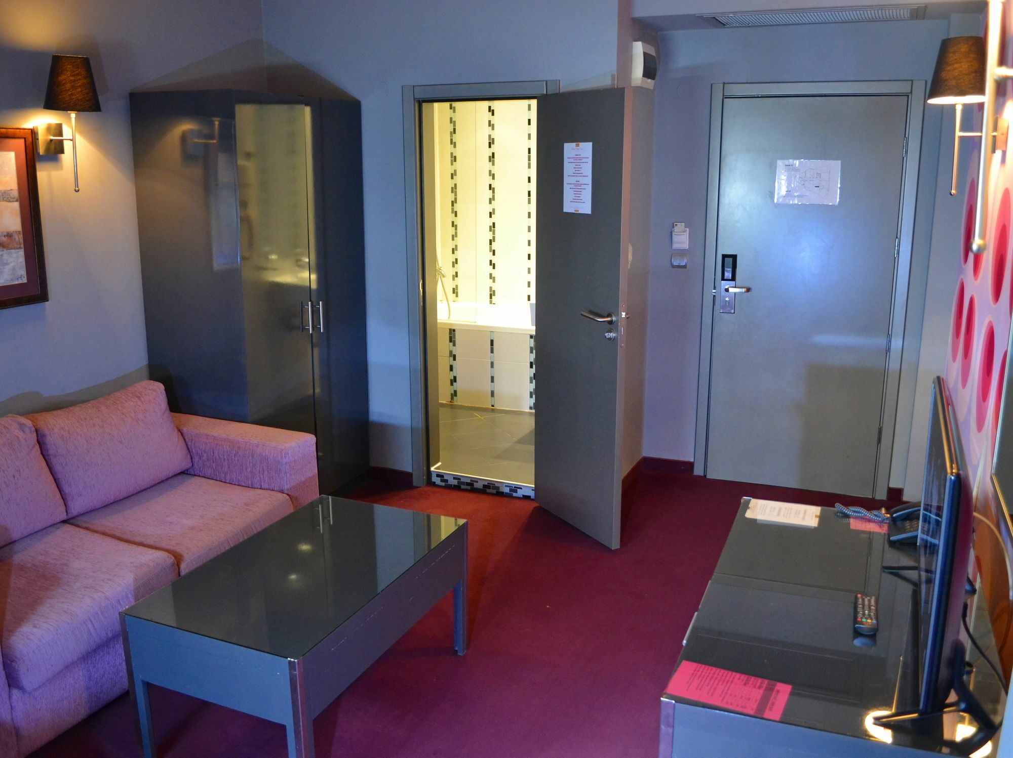 Elate Plaza Hotel