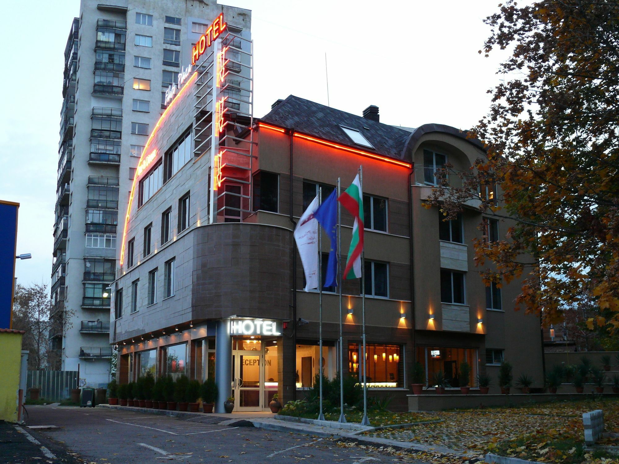 Elate Plaza 3* Sofia